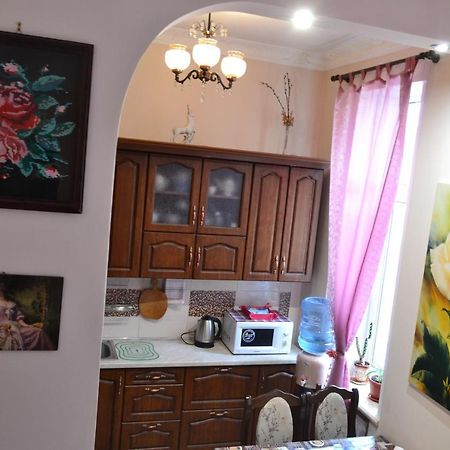 Apartment On Shevchenka Boulevard Ternopil Kültér fotó