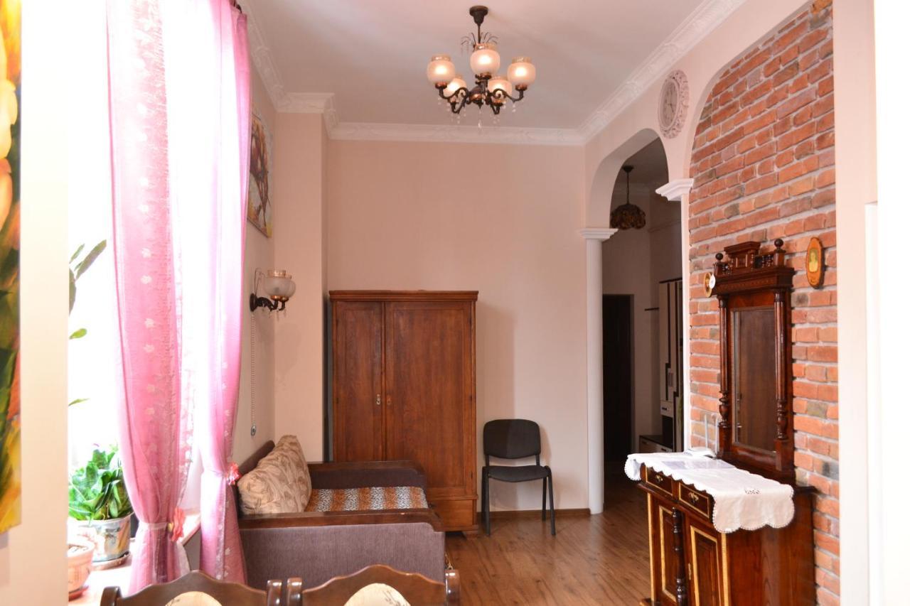 Apartment On Shevchenka Boulevard Ternopil Kültér fotó