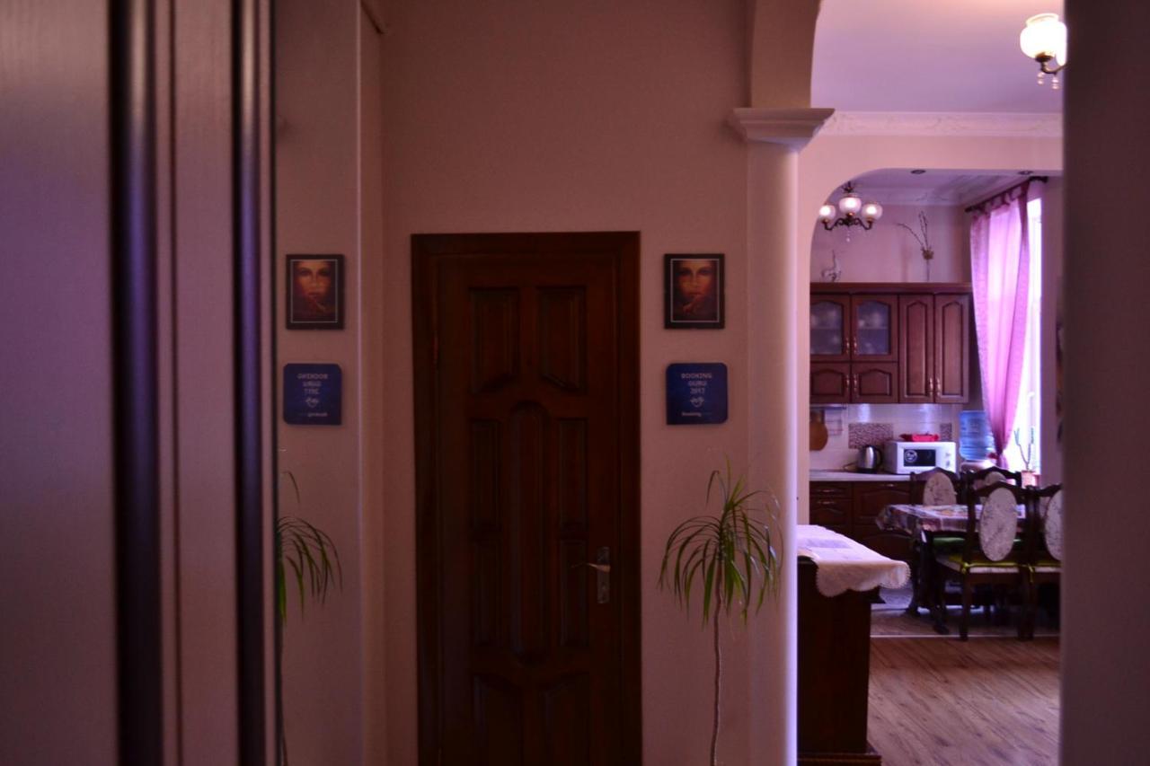 Apartment On Shevchenka Boulevard Ternopil Kültér fotó