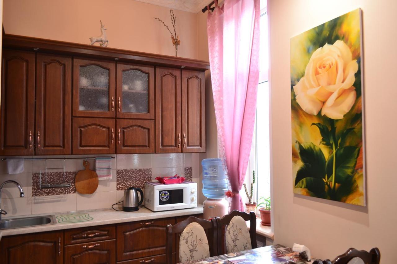 Apartment On Shevchenka Boulevard Ternopil Kültér fotó