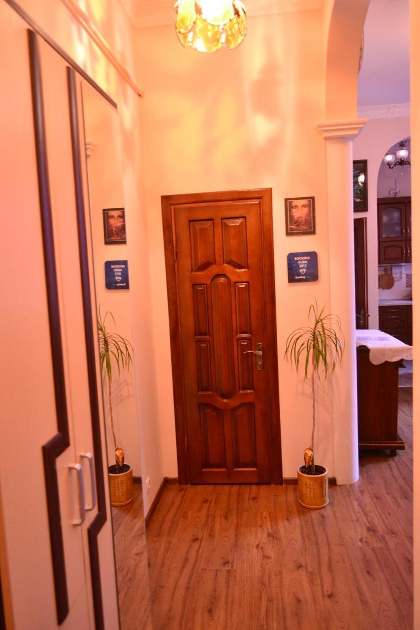 Apartment On Shevchenka Boulevard Ternopil Kültér fotó
