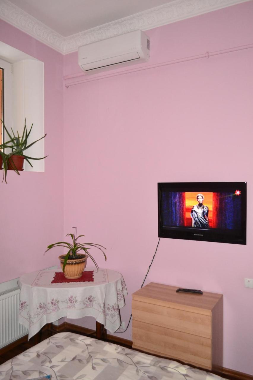 Apartment On Shevchenka Boulevard Ternopil Kültér fotó